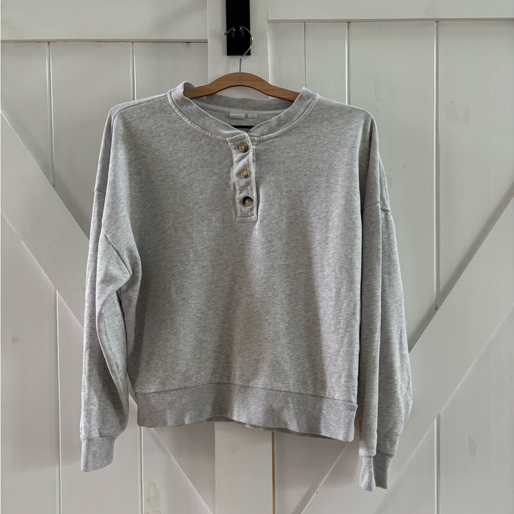 GAP Oversized Light Gray Henley Button-down Crewneck Sweatshirt